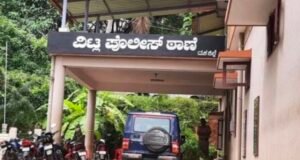 ವಿಟ್ಲ: ಕೆಂಪು ಕಲ್ಲು ಅಕ್ರಮ ಸಾಗಾಟ : ಎರಡು ಲಾರಿಗಳು ಪೊಲೀಸ್ ವಶಕ್ಕೆ…!!