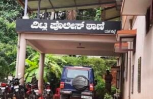 ವಿಟ್ಲ: ಕೆಂಪು ಕಲ್ಲು ಅಕ್ರಮ ಸಾಗಾಟ : ಎರಡು ಲಾರಿಗಳು ಪೊಲೀಸ್ ವಶಕ್ಕೆ…!!