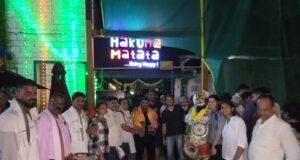 ಉಡುಪಿ : ಹುಲಿ ವೇಷಧಾರಿಗಳೊಂದಿಗೆ ಹೆಜ್ಜೆ ಹಾಕಿದ ಉದ್ಯಮಿ ತಲ್ಲೂರು ಶಿವಪ್ರಸಾದ್ ಶೆಟ್ಟಿ…!!