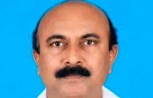 ಉಡುಪಿ : ಚಲಿಸುತ್ತಿದ್ದ ರೈಲಿನಿಂದ ಇಳಿಯಲು ಪ್ರಯತ್ನಿಸಿದ ಪ್ರಯಾಣಿಕ ಹಳಿಯಲ್ಲಿ ಸಿಲುಕಿ ಸಾವು…!!