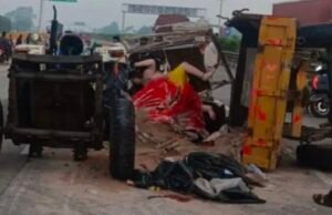 ಬೆಳಗಾವಿ: ದುರ್ಗಾಮಾತೆಯ ಮೂರ್ತಿ ತರಲು ಹೊರಟಿದ್ದವರ ಮೇಲೆ ಲಾರಿ ಢಿಕ್ಕಿ : ಮೂವರು ಯುವಕರು ಮೃತ್ಯು…!!