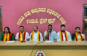 ನೂತನ ಜಿಲ್ಲಾಸ್ಪತ್ರೆಯಲ್ಲಿ ಹಳೆ ಪರಿಕರ ಬೀದಿಗೆ ಎಸೆಯುವ ಎಚ್ಚರಿಕೆ ನೀಡಿದ ಕರವೇ ರಾಜ್ಯಾಧ್ಯಕ್ಷ ಪ್ರವೀಣ್ ಕುಮಾರ್ ಶೆಟ್ಟಿ…!!