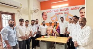 ರಾಷ್ಟ್ರೀಯ ಯುವ ಮೋರ್ಚಾ ಸದಸ್ಯೆ ರಶ್ಮಿ ಸಾಮಂತಗೆ ಸನ್ಮಾನ : ಮಹಿಳಾ ಶಕ್ತಿ ಕ್ರೋಡೀಕರಣಕ್ಕೆ ನಾಂದಿಯಾಗಲಿ : ಬಿಜೆಪಿ ಉಡುಪಿ ಜಿಲ್ಲಾಧ್ಯಕ್ಷ ಕುತ್ಯಾರು ನವೀನ ಶೆಟ್ಟಿ ಆಶಯ…!!