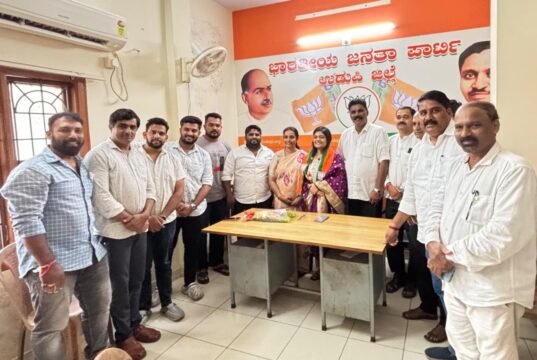 ರಾಷ್ಟ್ರೀಯ ಯುವ ಮೋರ್ಚಾ ಸದಸ್ಯೆ ರಶ್ಮಿ ಸಾಮಂತಗೆ ಸನ್ಮಾನ : ಮಹಿಳಾ ಶಕ್ತಿ ಕ್ರೋಡೀಕರಣಕ್ಕೆ ನಾಂದಿಯಾಗಲಿ : ಬಿಜೆಪಿ ಉಡುಪಿ ಜಿಲ್ಲಾಧ್ಯಕ್ಷ ಕುತ್ಯಾರು ನವೀನ ಶೆಟ್ಟಿ ಆಶಯ…!!