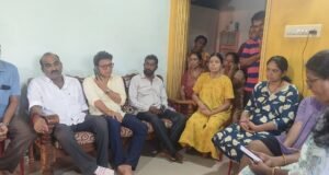 ಸುರತ್ಕಲ್: ಪೊಲೀಸ್ ಕಿರುಕುಳದಿಂದ ಬೇಸತ್ತು ಆತ್ಮಹತ್ಯೆಗೈದ ಮೀನುಗಾರ ಸೋಮನಾಥ್ ಮನೆಗೆ ಶಾಸಕ ಯಶ್ ಪಾಲ್ ಸುವರ್ಣ ಭೇಟಿ…!!